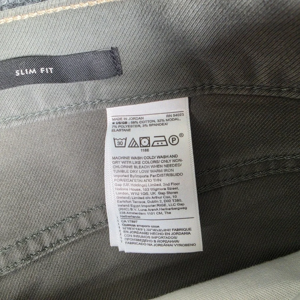 Banana Republic Traveler Pants Mens 31x32 Yosemite Green Slim Twill Chino NWT